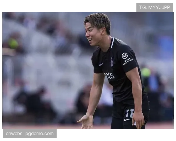 波鸿主力前锋浅野拓磨训练中受伤，将缺席未来两轮保级战